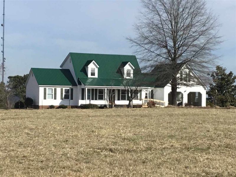 656 C T Thomas Ln, Lillington, NC 27546