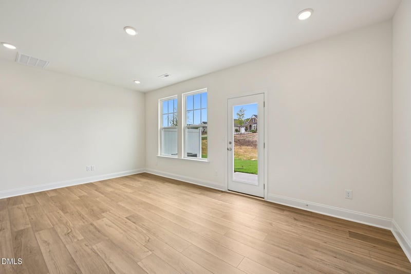 656 Sefton Park Dr, Zebulon, NC 27597