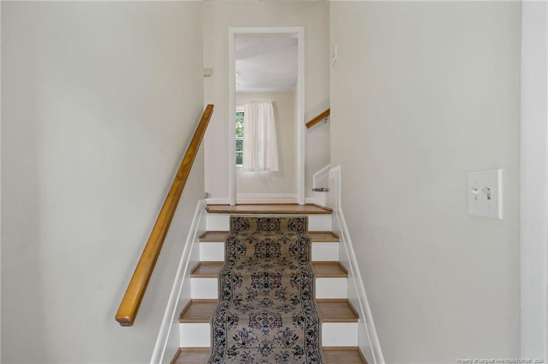 656 Woodburn Dr, Fayetteville, NC 28311