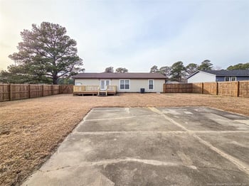 6560 Honeysuckle Dr, Fayetteville, NC 28304