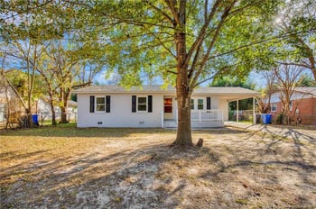 6561 Stillwater Dr, Fayetteville, NC 28304