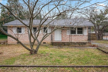 6561 Winthrop Dr, Fayetteville, NC 28311