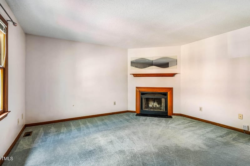 6564 English Oaks Dr, Raleigh, NC 27615