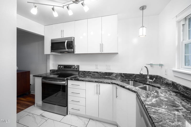 6565 New Market Way, Raleigh, NC 27615