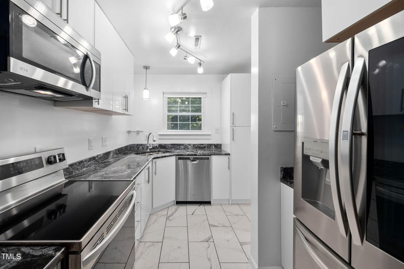6565 New Market Way, Raleigh, NC 27615