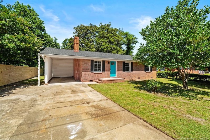 6569 Cushing Dr, Fayetteville, NC 28311