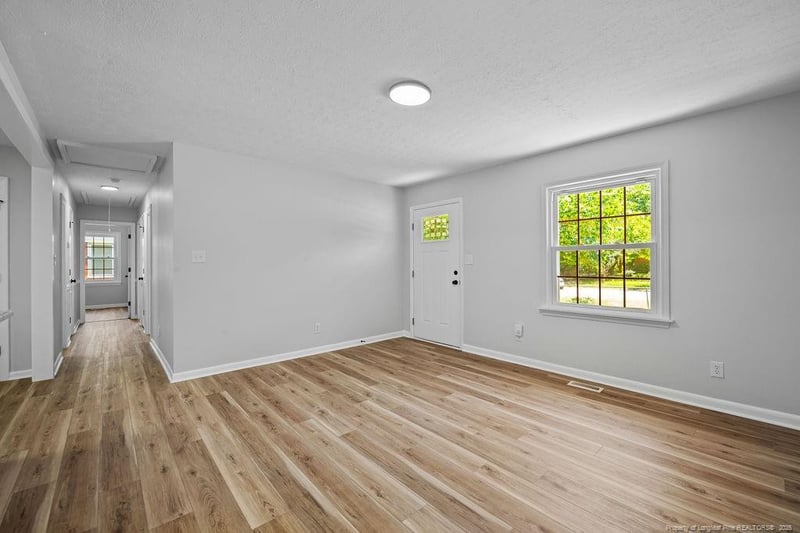 6569 Cushing Dr, Fayetteville, NC 28311
