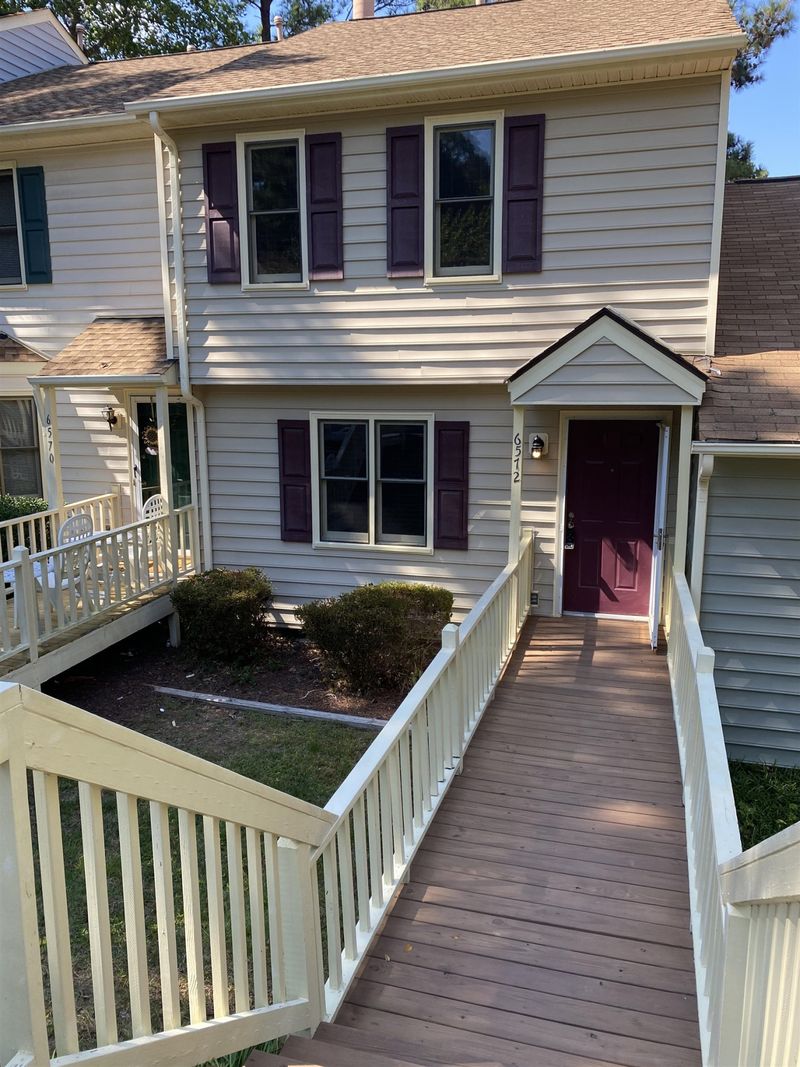 6572 English Oak Dr, Raleigh, NC 27615