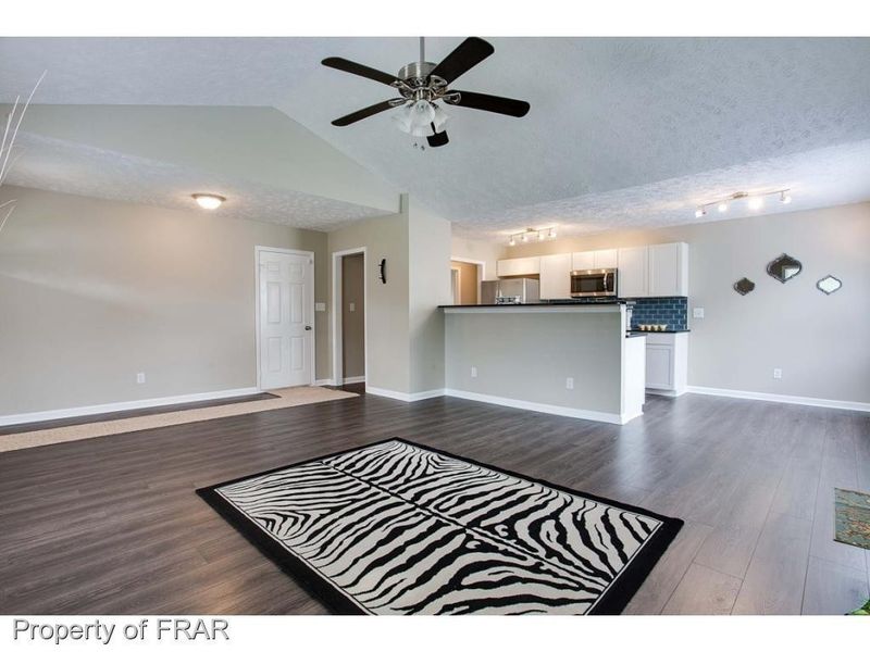 6573 Applewhite Dr, Fayetteville, NC 28304