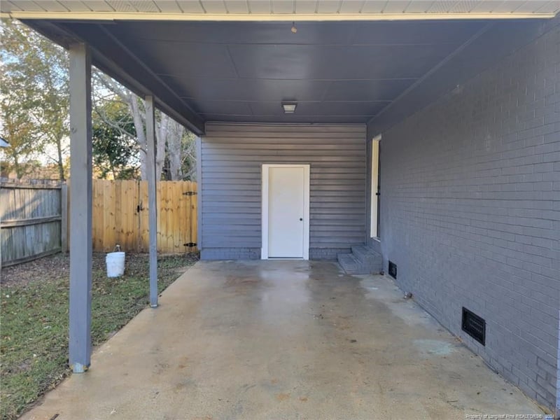 6575 Stillwater Dr, Fayetteville, NC 28304