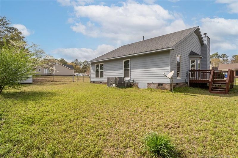 6576 Applewhite Rd, Fayetteville, NC 28304