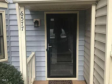 6577 English Oaks Dr, Raleigh, NC 27615