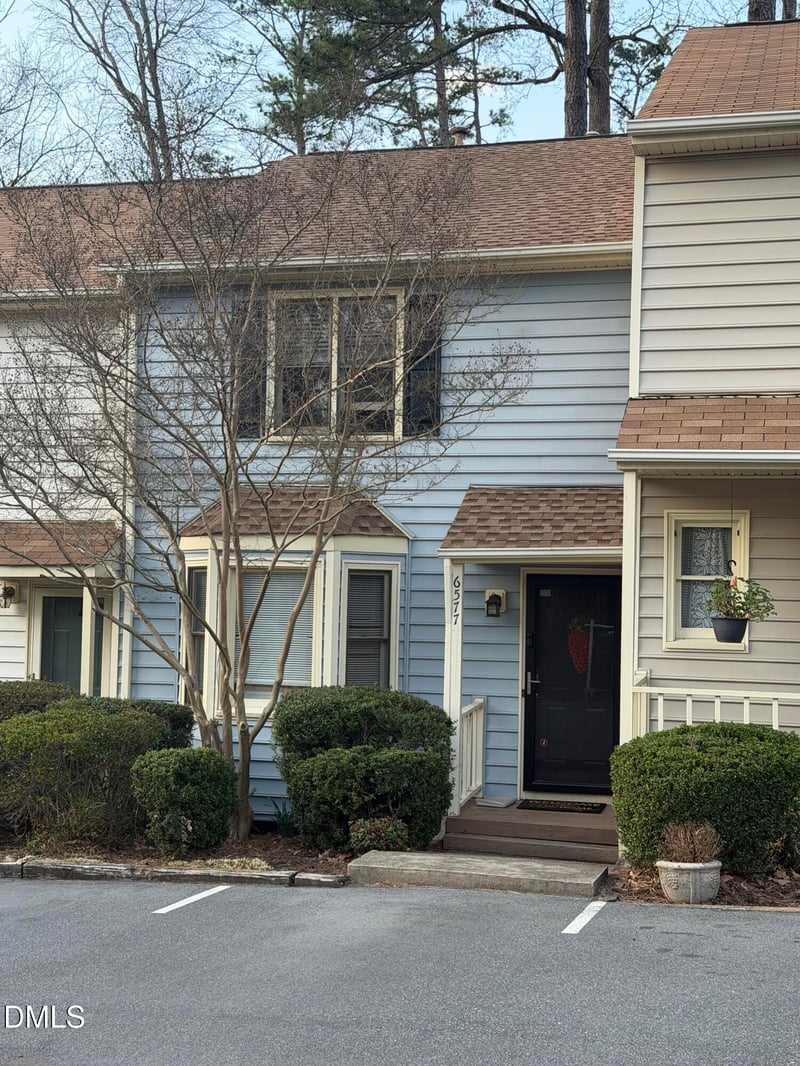6577 English Oaks Dr, Raleigh, NC 27615