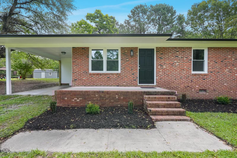658 Love Grove Church Rd, Sanford, NC 27332