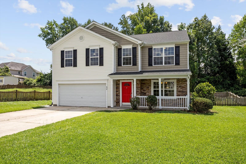 658 Yorkshire Dr, Clayton, NC 27520