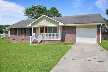 6585 Applewhite Rd, Fayetteville, NC 28304