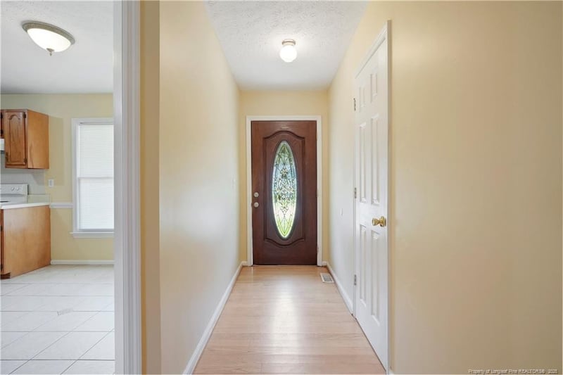 6585 Applewhite Rd, Fayetteville, NC 28304
