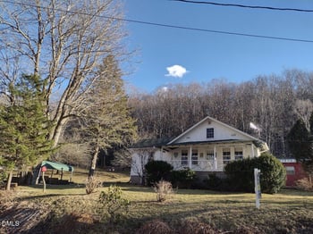 659 Chestnut Grove Rd, Spruce Pine, NC 28777