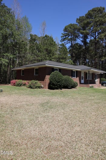6591 Goldsboro Rd, Wade, NC 28395