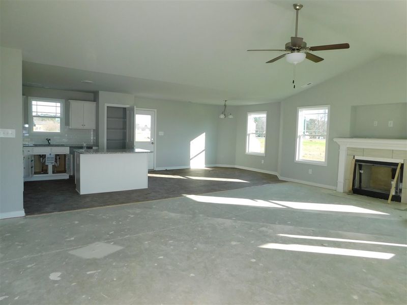 66 Beaver Tavern Dr, Benson, NC 27504