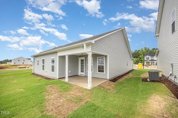 66 Emily Gardens Dr, Selma, NC 27576