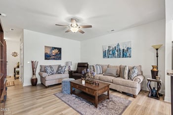 66 Hanging Moss Trl, Clayton, NC 27527
