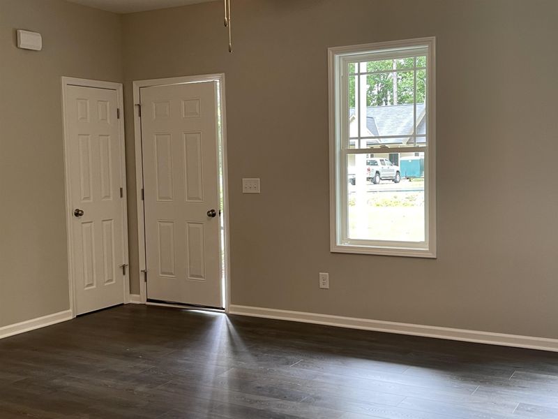 66 Harper Ave, Four Oaks, NC 27524