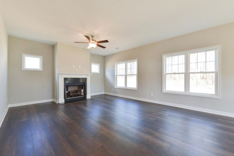 66 Jetstream Ct, Smithfield, NC 27577