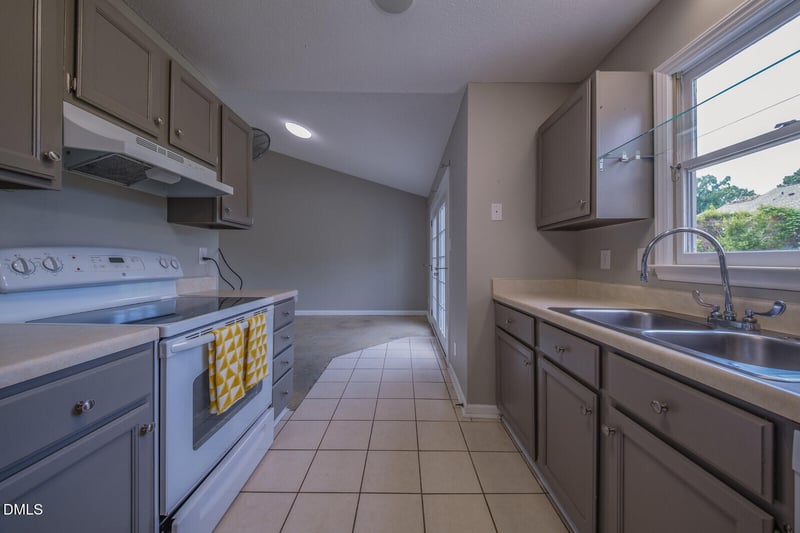 66 Justin Ct, Durham, NC 27705