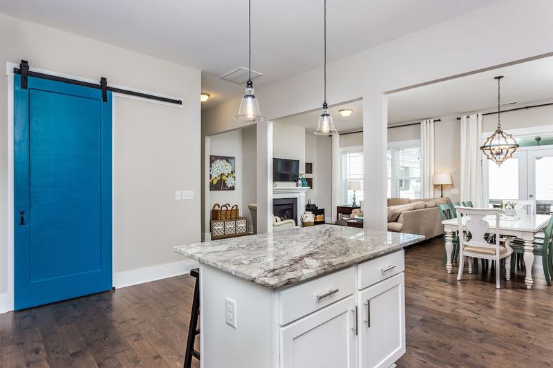 66 Monarch Trl, Chapel Hill, NC 27516