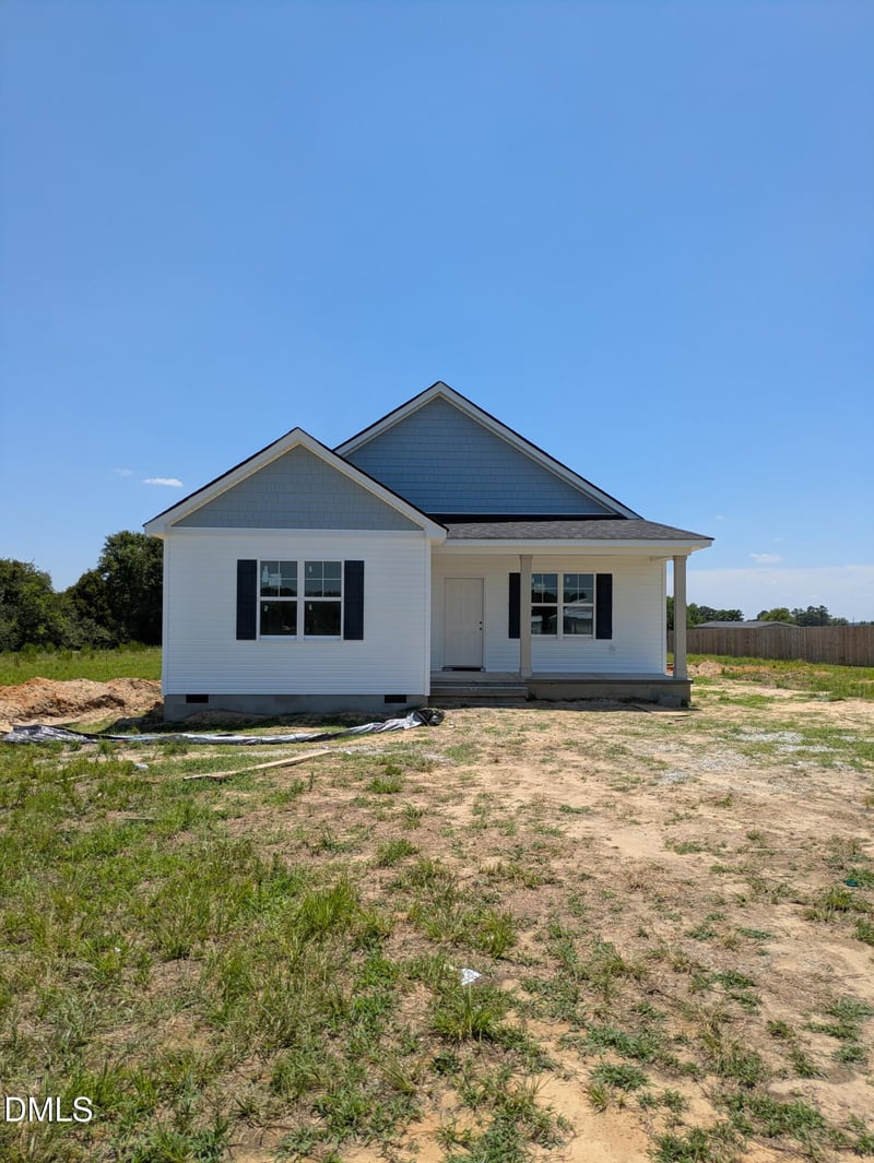 66 Ravenwind Ln, Lillington, NC 27546