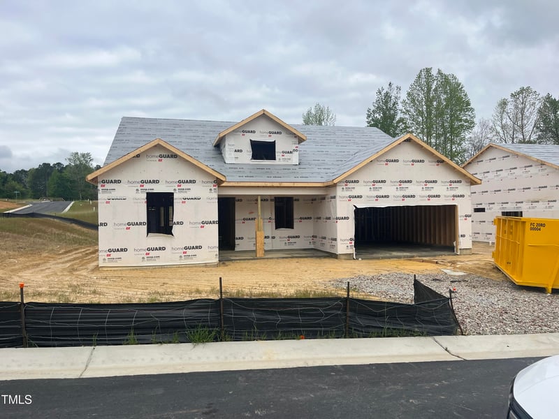 66 Renshaw Dr, Fuquay Varina, NC 27526