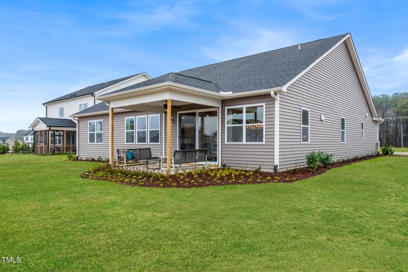 66 Renshaw Dr, Fuquay Varina, NC 27526