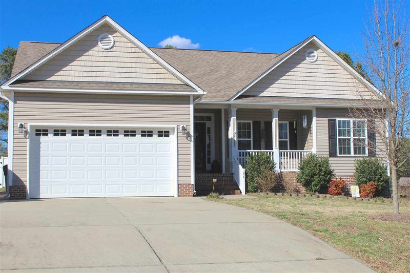66 Silver Creek Dr, Clayton, NC 27520