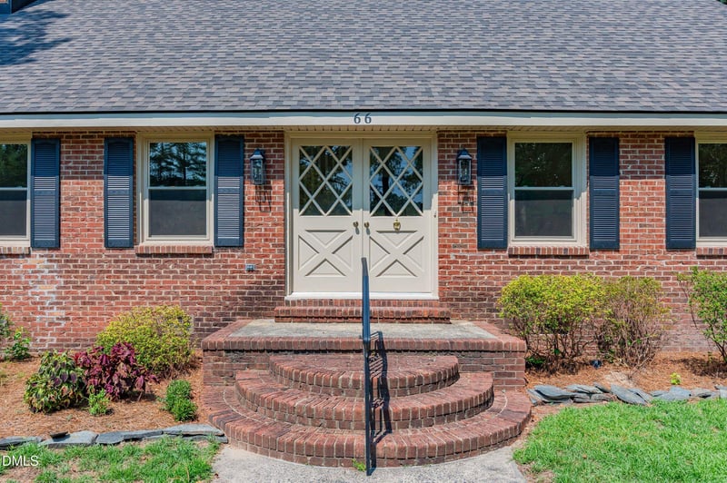 66 White Oak Dr, Smithfield, NC 27577
