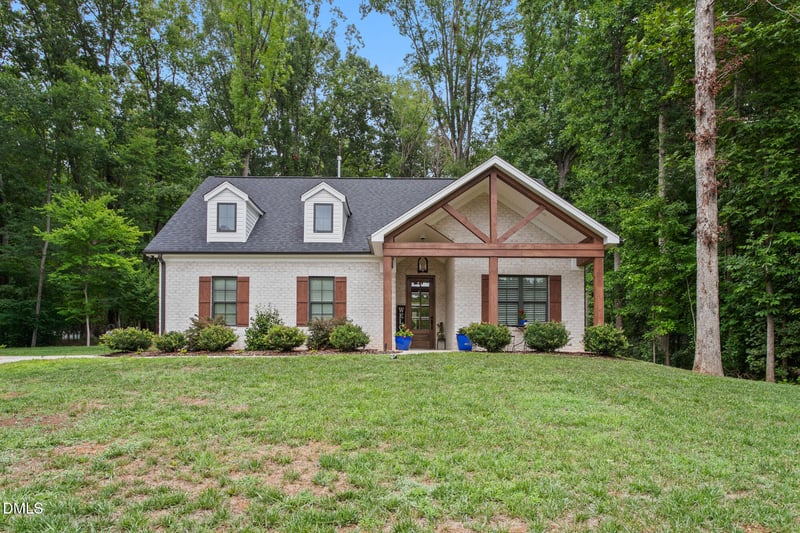 660 Corregidor St, Mebane, NC 27302