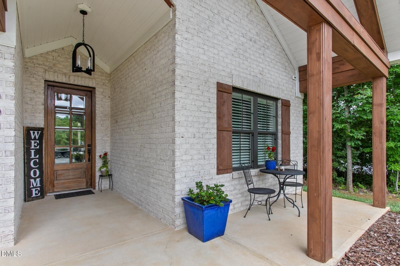 660 Corregidor St, Mebane, NC 27302