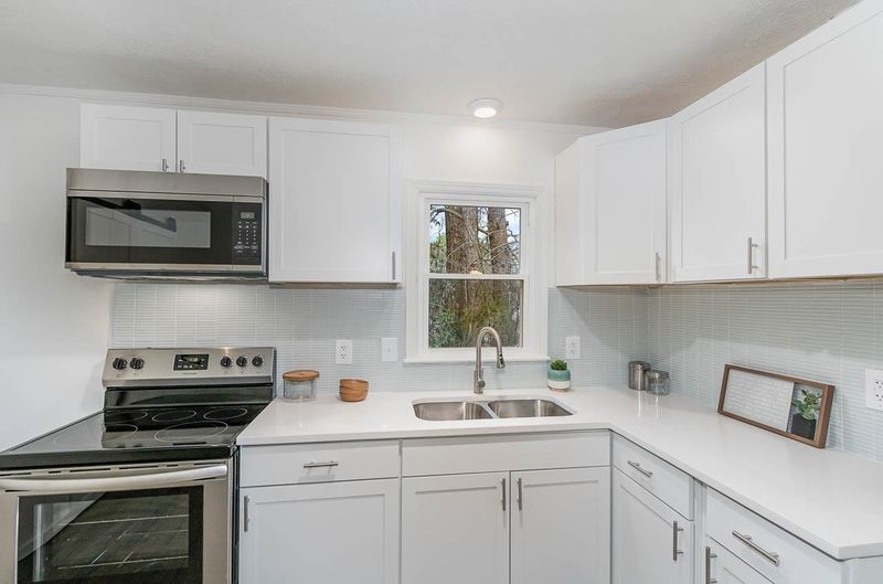 660 Harper Rd, Hillsborough, NC 27278