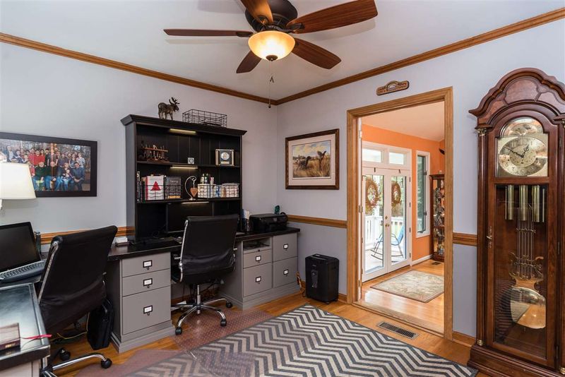 660 Log Barn Rd, Pittsboro, NC 27312