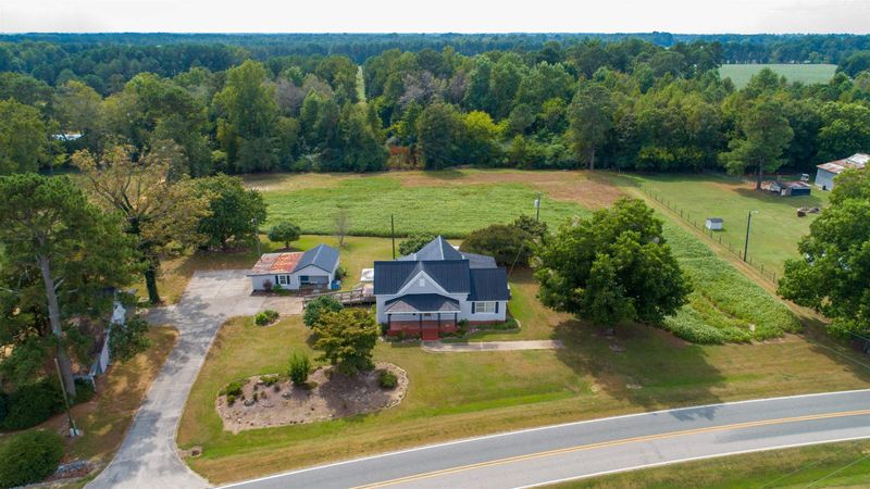 660 Noah Rd, Benson, NC 27504