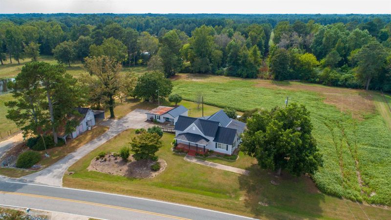 660 Noah Rd, Benson, NC 27504