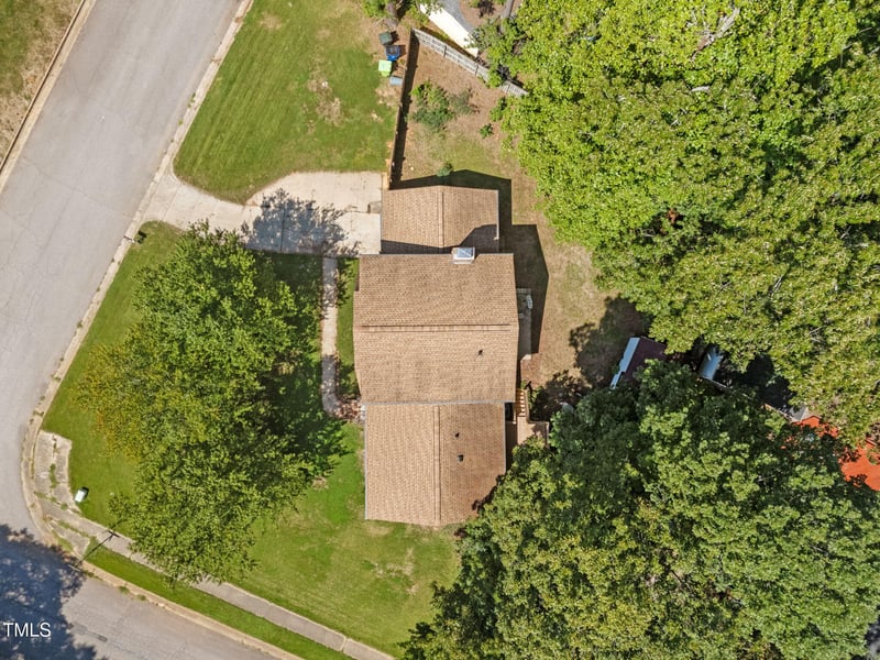 6600 Coach Light Cir, Raleigh, NC 27613
