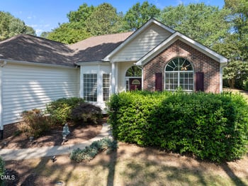 6600 Glen Forrest Dr, Chapel Hill, NC 27517
