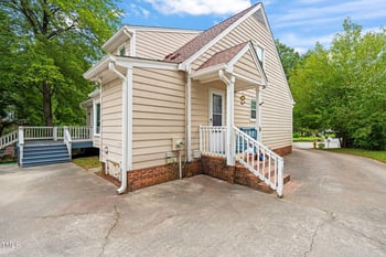6600 Portsmouth Ln, Raleigh, NC 27615