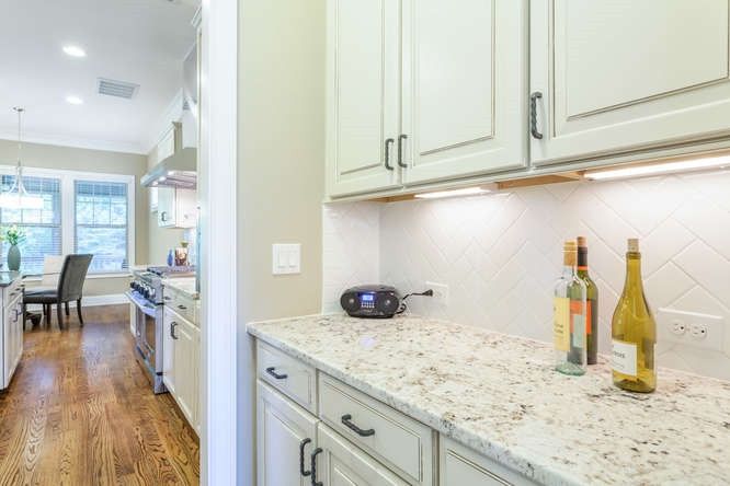 6600 Rest Haven Dr, Raleigh, NC 27612