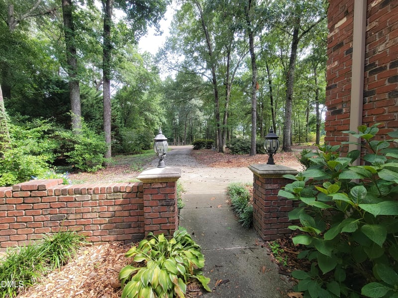 6600 St Jens Ln, Raleigh, NC 27603