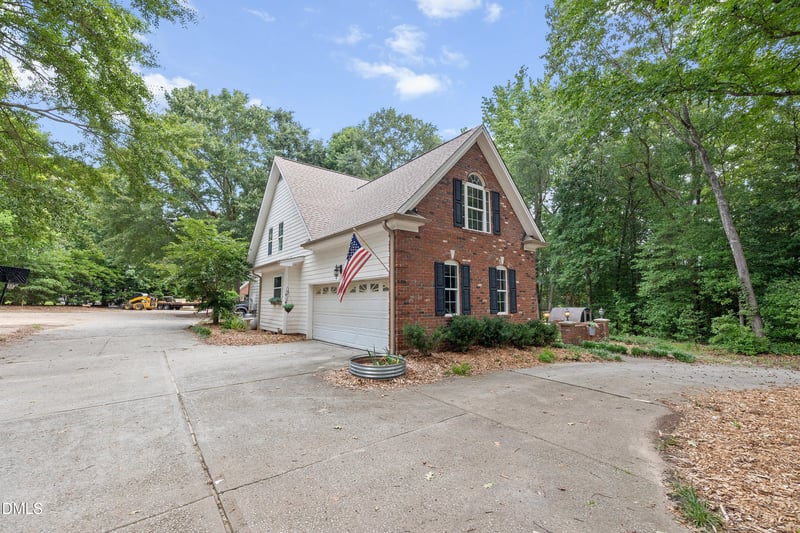 6600 St Jens Ln, Raleigh, NC 27603