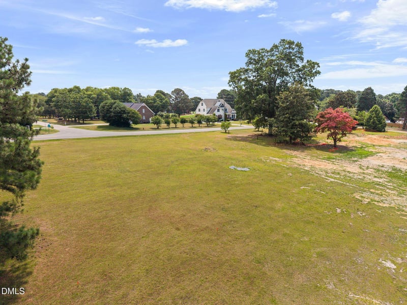 6600 Sunset Lake Rd, Fuquay Varina, NC 27526
