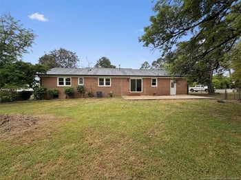 6600 Wofford Ct, Fayetteville, NC 28311