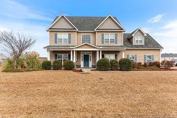 6602 Planters Row Dr, Hope Mills, NC 28348